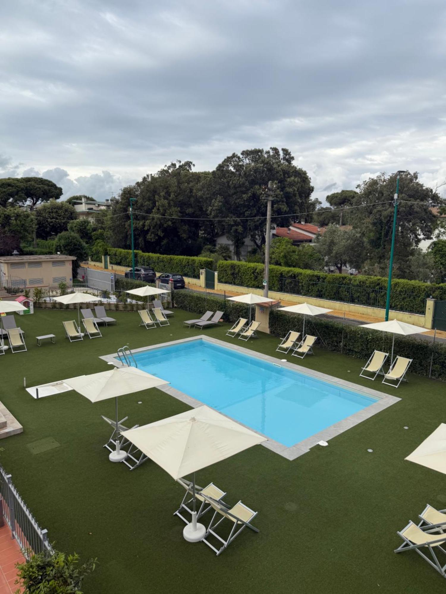 Residence San Francesco Tirrenia Exterior foto